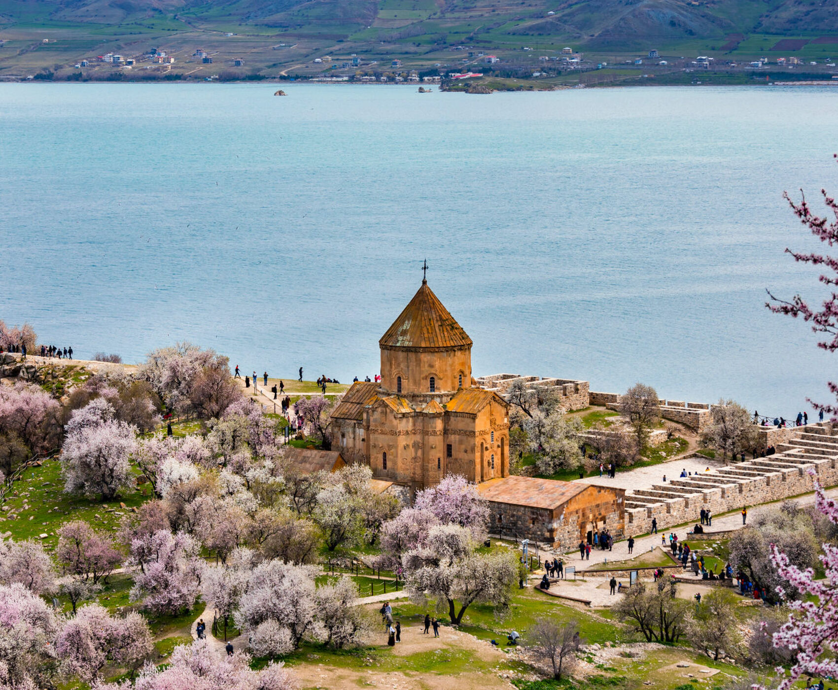 EASTERN ANATOLIA TOUR BEGINNING FROM VAN WITH FLIGHT