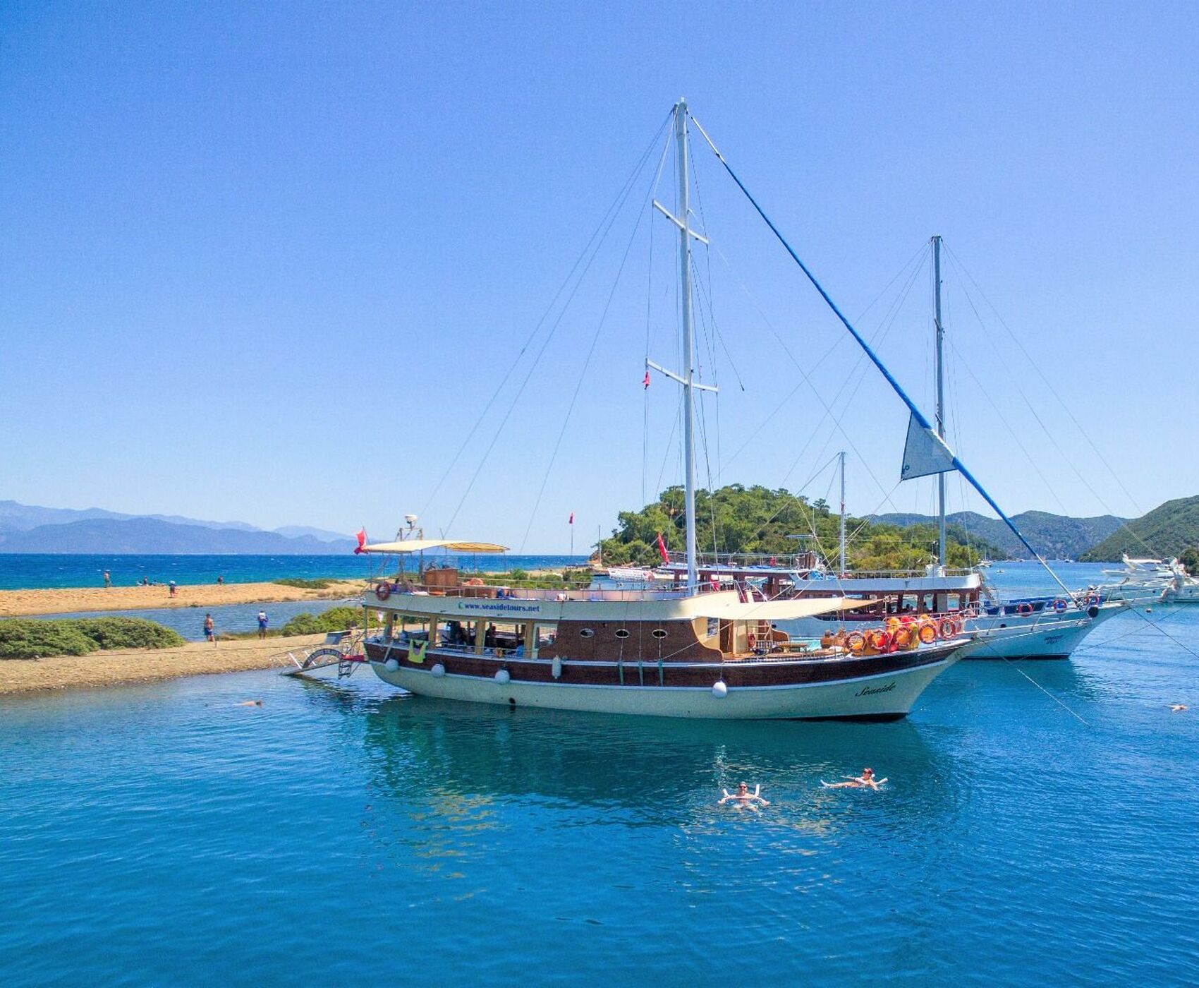 FETHIYE. 12 ISLANDS YACHT TOUR